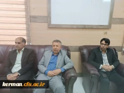 بر همکاری مسئولین شهرستان در ایجاد فضایی مناسب برای دانشگاه تاکید شد. 3