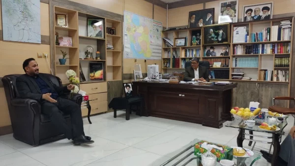 بر همکاری مسئولین شهرستان در ایجاد فضایی مناسب برای دانشگاه تاکید شد. 4