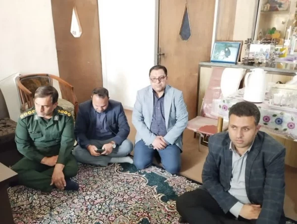 دیدار با خانواده شهید دفاع مقدس 3