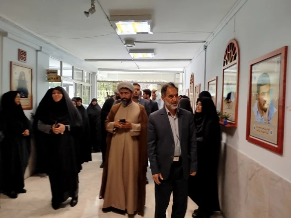 افتتاح نمایشگاه دائمی عکس شهدای • نام آوران بی نشان• 5