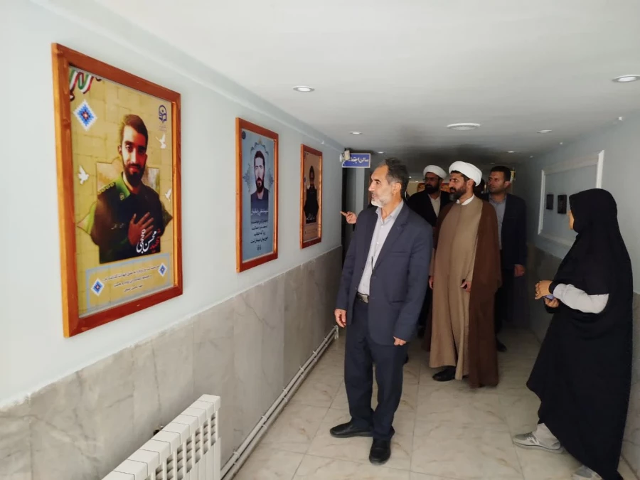 افتتاح نمایشگاه دائمی عکس شهدای • نام آوران بی نشان• 6