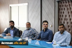 حضور فعال و داشتن روحیه جهادی  برای حل مسائل و مشکلات دانشجویی لازم وضروری است. 3