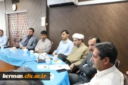 حضور فعال و داشتن روحیه جهادی  برای حل مسائل و مشکلات دانشجویی لازم وضروری است. 4