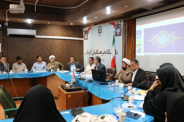 حضور فعال و داشتن روحیه جهادی  برای حل مسائل و مشکلات دانشجویی لازم وضروری است. 5