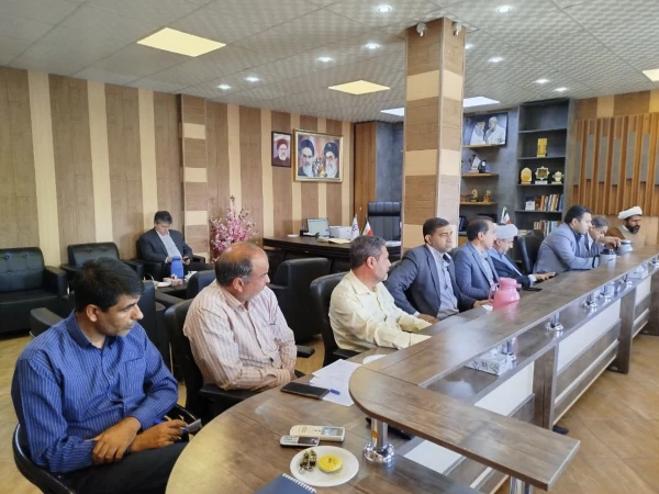 دکتر توان درجلسه شورای مدیریت دانشگاه فرهنگیان استان کرمان از تلاشهای کلیه همکاران جهت آماده سازی حوزه های مختلف دانشگاه در آغاز سال تحصیلی تقدیرکرد 4