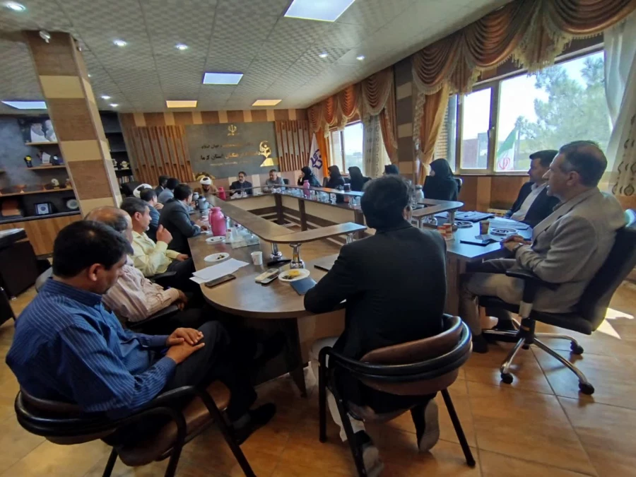دکتر توان درجلسه شورای مدیریت دانشگاه فرهنگیان استان کرمان از تلاشهای کلیه همکاران جهت آماده سازی حوزه های مختلف دانشگاه در آغاز سال تحصیلی تقدیرکرد 5