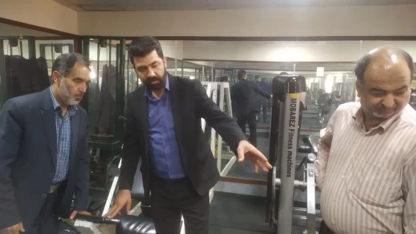 بازدید رئیس دانشگاه فرهنگیان استان از سالن بدنسازی پردیس خواجه نصیر طوسی 2