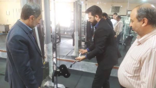 بازدید رئیس دانشگاه فرهنگیان استان از سالن بدنسازی پردیس خواجه نصیر طوسی 3