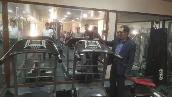 بازدید رئیس دانشگاه فرهنگیان استان از سالن بدنسازی پردیس خواجه نصیر طوسی 4