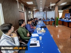 موفقیت استاد، به ویژه درمباحث تربیتی، درگرو ارتباط دلسوزانه بادانشجویان است. 5