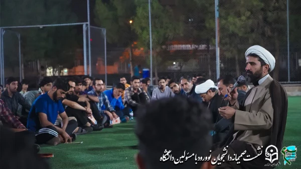 نشست صمیمانه مسئولین دانشگاه فرهنگیان با دانشجو معلمان جدید الورود  4