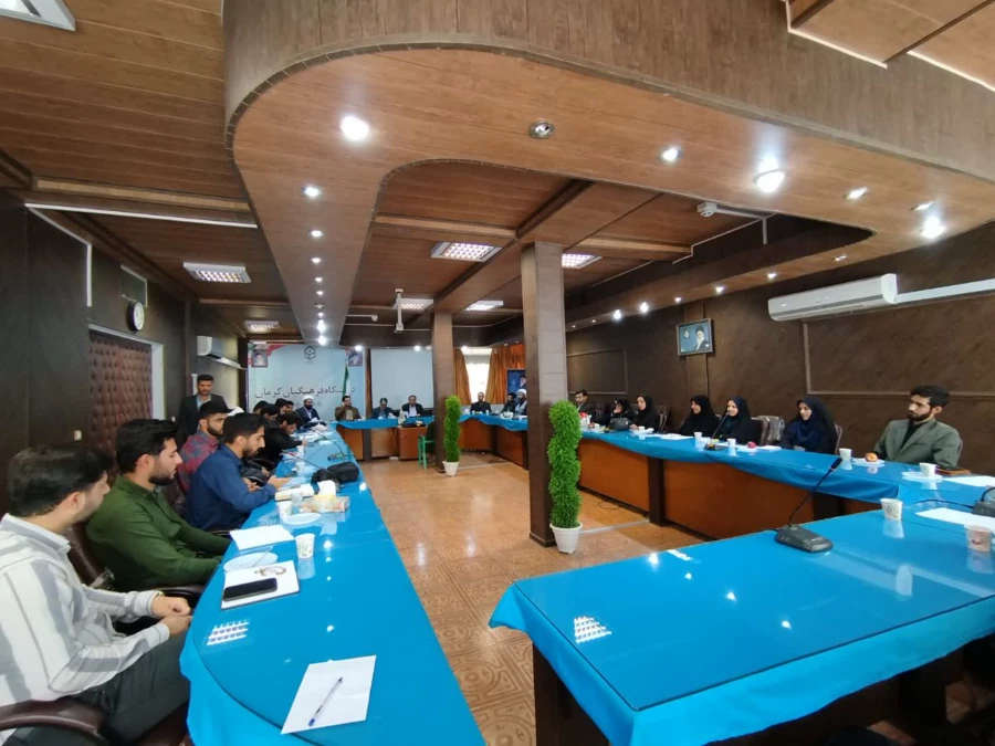 نشست تشکل های دانشجویی با اساتید مشاور فرهنگی 5