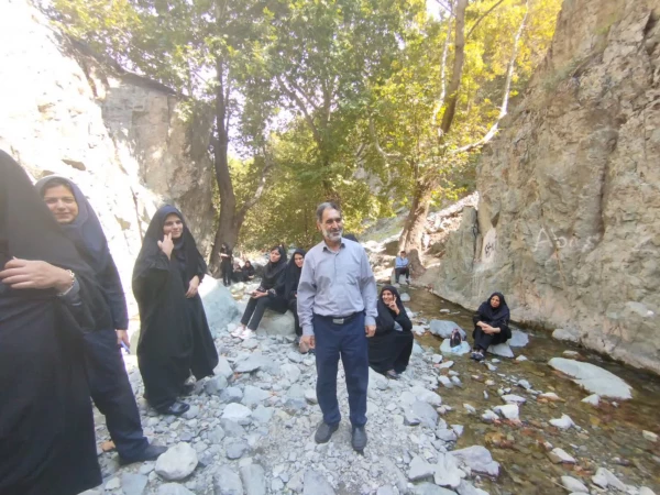 دومین روزازبرگزاری طرح رویش(استقبال ازنودانشجو معلمان)دردانشگاه فرهنگیان مرکز امیر کبیر جیرفت با حضور دکتر توان رئیس دانشگاه فرهنگیان استان کرمان  5