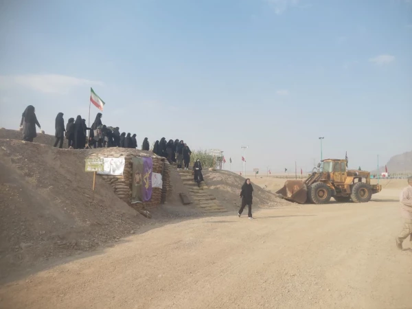 بازدید دانشجومعلمان دانشگاه فرهنگیان مرکزرفسنجان ازموزه دفاع مقدس کرمان 6