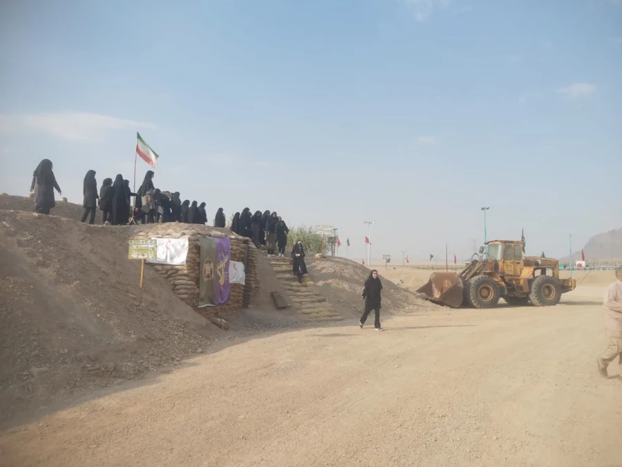 بازدید دانشجومعلمان دانشگاه فرهنگیان مرکزرفسنجان ازموزه دفاع مقدس کرمان 6