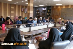 قدرت اصلی جمهوری اسلامی وحدت مردم  است. 5