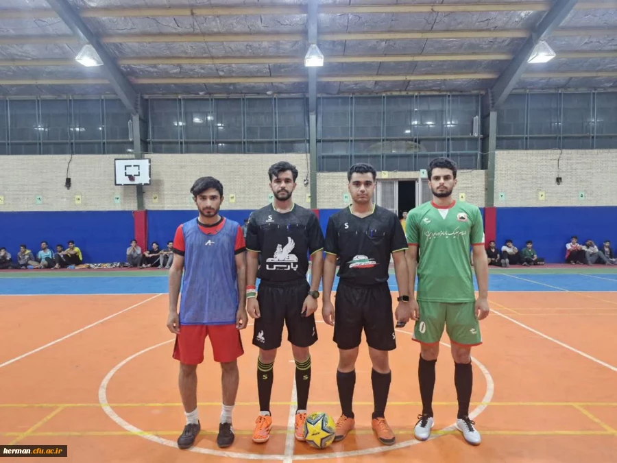 آغاز مسابقات فوتسال بمناسبت هفته تربیت بدنی و ورزش 2