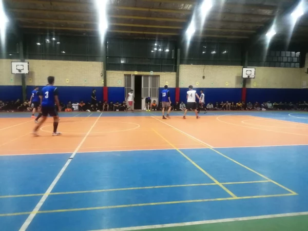 آغاز مسابقات فوتسال بمناسبت هفته تربیت بدنی و ورزش 5