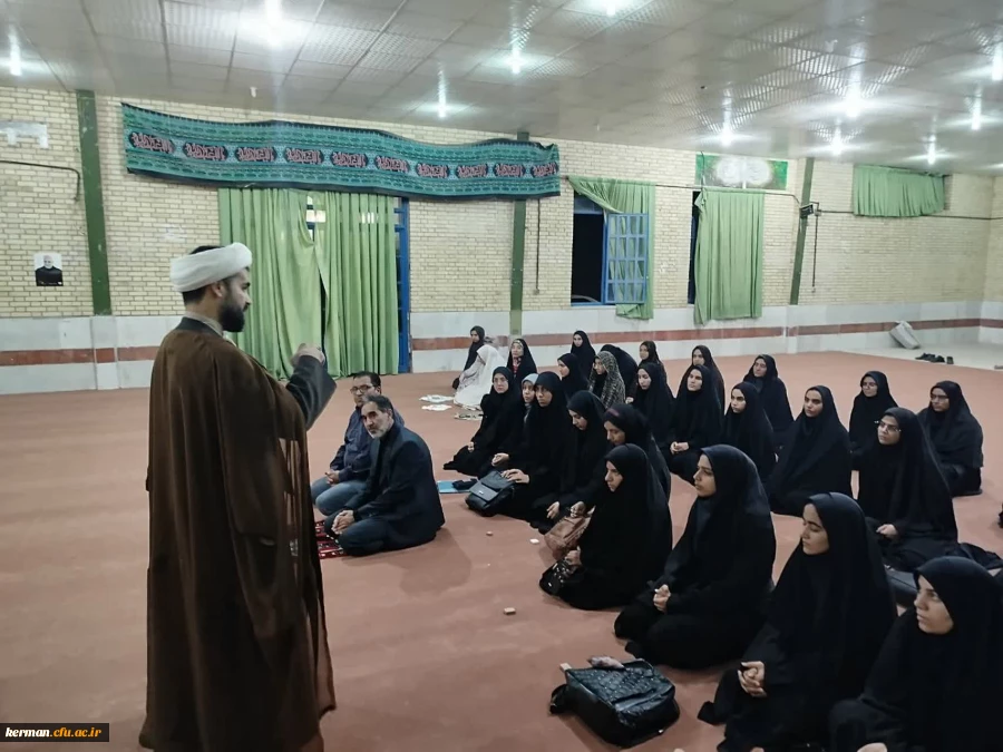 بازدید دکتر توان رئیس دانشگاه فرهنگیان استان کرمان از سرای دانشجویی مرکز امیر کبیر جیرفت 2