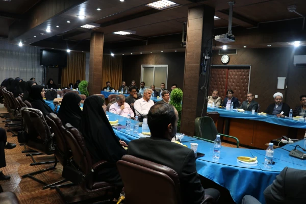 برگزاری نشست هم اندیشی اساتید و اعضای هیئت علمی دانشگاه فرهنگیان استان کرمان 4