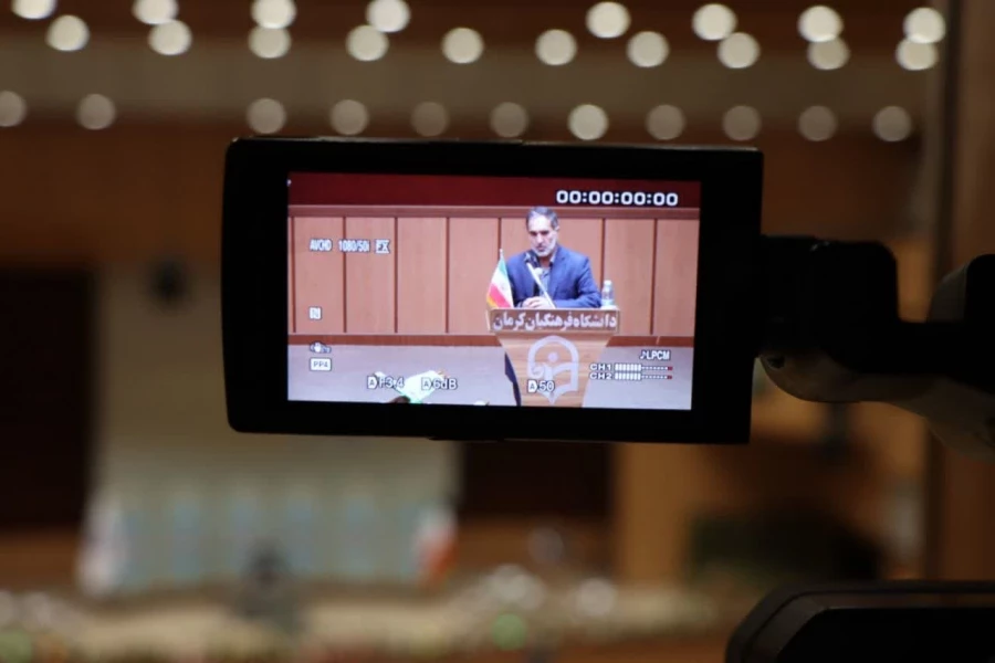 قرآن کتاب زندگی و برنامه هدایت انسان ها است. 3