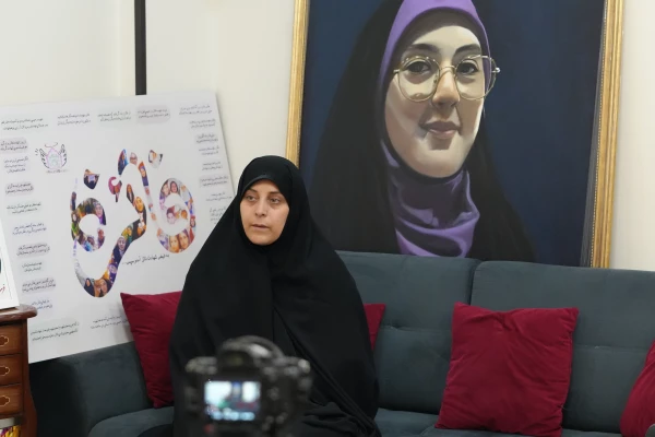 دیدار اعضای بسیج دانشجویی دانشگاه فرهنگیان استان کرمان با خانواده شهیده دانشجومعلم فائزه رحیمی 2