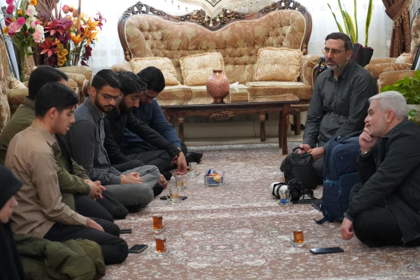 دیدار اعضای بسیج دانشجویی دانشگاه فرهنگیان استان کرمان با خانواده شهیده دانشجومعلم فائزه رحیمی 5