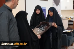 دیدار اعضای بسیج دانشجویی دانشگاه فرهنگیان استان کرمان با خانواده شهیده دانشجومعلم فائزه رحیمی 7