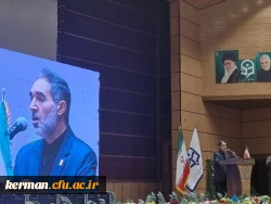 وظیفه ما به عنوان بسیج دانشگاه ها و حوزه های علمیه، دفاع از انقلاب اسلامی ایران است. 5