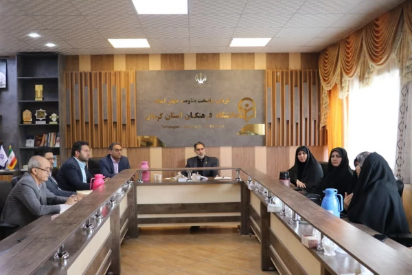 مشاور؛ فردی با انگیزه ،دغدغه مند وبااحساس مسئولیت میباشد. 4