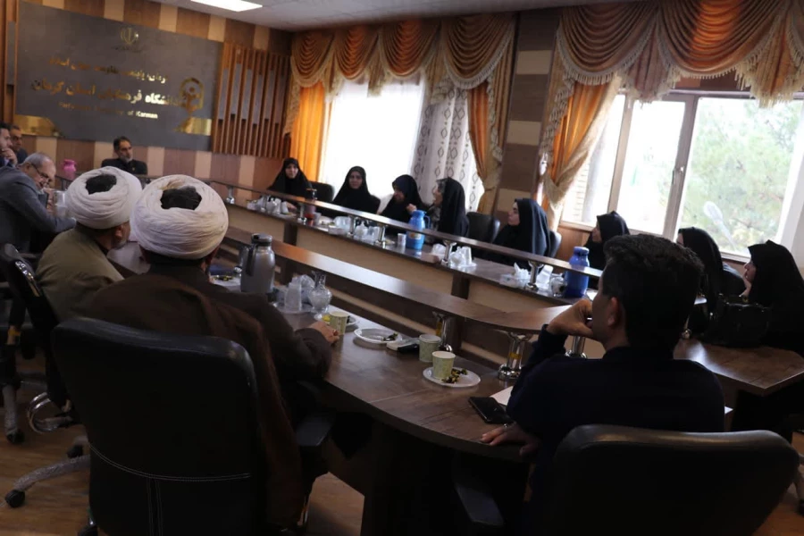 مشاور؛ فردی با انگیزه ،دغدغه مند وبااحساس مسئولیت میباشد. 5