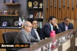 مشاور؛ فردی با انگیزه ،دغدغه مند وبااحساس مسئولیت میباشد. 8