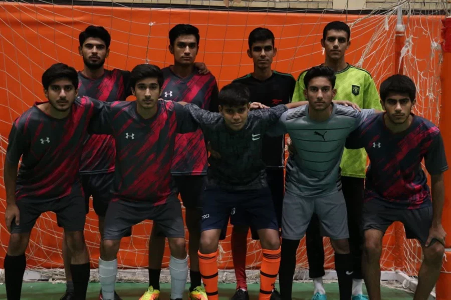 قهرمانی تیم آذرخش در مسابقات لیگ فوتسال پردیس خواجه نصیرالدین طوسی 7