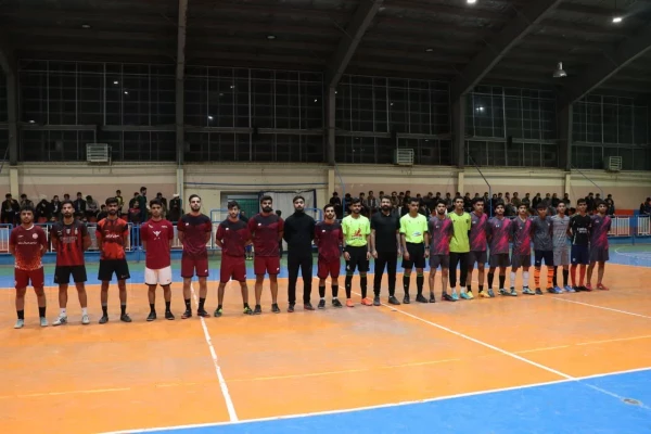 قهرمانی تیم آذرخش در مسابقات لیگ فوتسال پردیس خواجه نصیرالدین طوسی 8