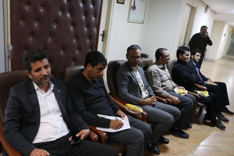 نشست هم اندیشی بسیج اساتید دانشگاه فرهنگیان استان کرمان با عنوان:
 بصیرت افزایی درآسیب های اجتماعی
 3