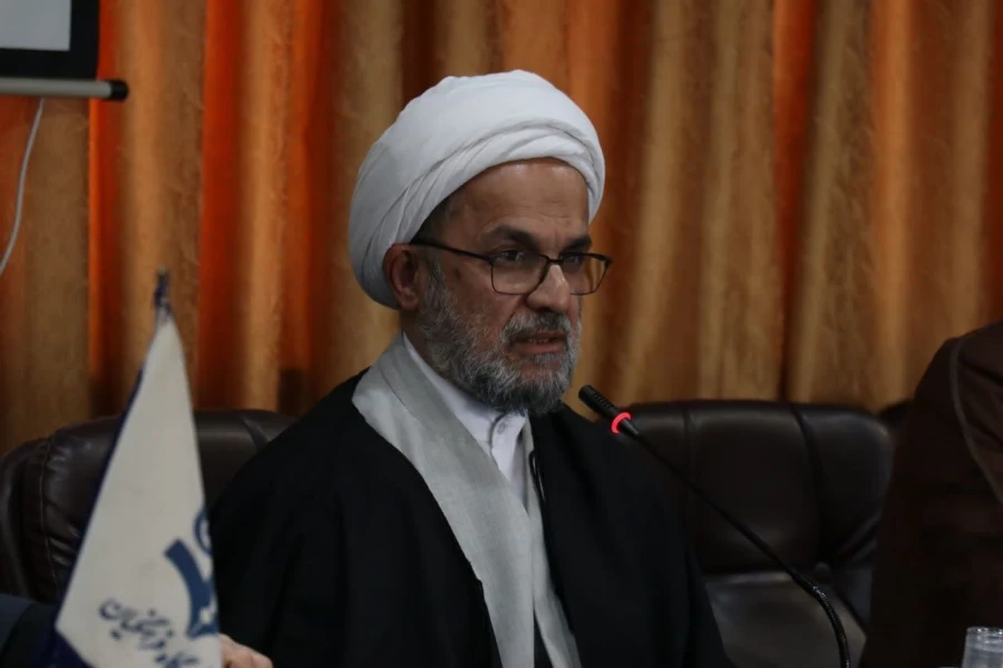 نشست هم اندیشی بسیج اساتید دانشگاه فرهنگیان استان کرمان با عنوان:
 بصیرت افزایی درآسیب های اجتماعی
 14