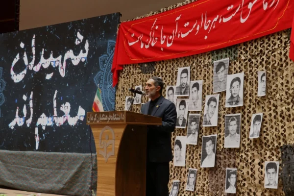 دومین یادواره 49شهید دانشجو معلم دانشگاه فرهنگیان استان کرمان برگزارشد.
 8