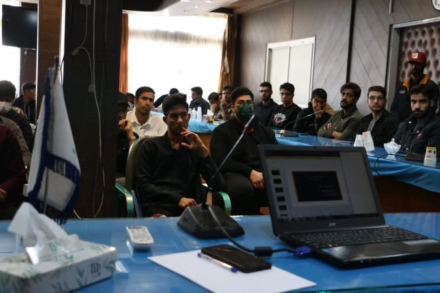 کارگاه عوامل موثربر مدیریت کلاس درس تربیت بدنی در مدارس ابتدایی
 6