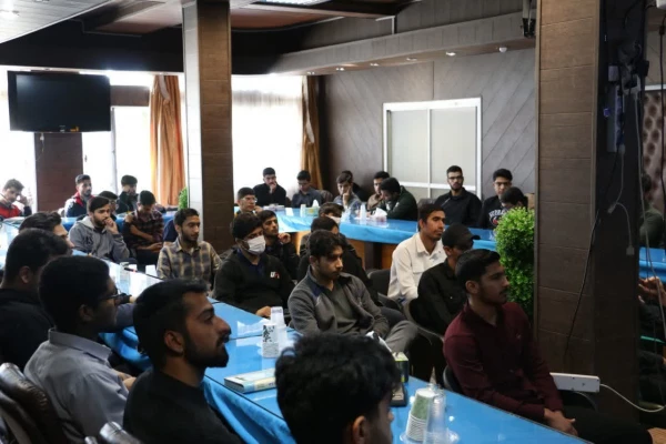 کارگاه عوامل موثربر مدیریت کلاس درس تربیت بدنی در مدارس ابتدایی
 7