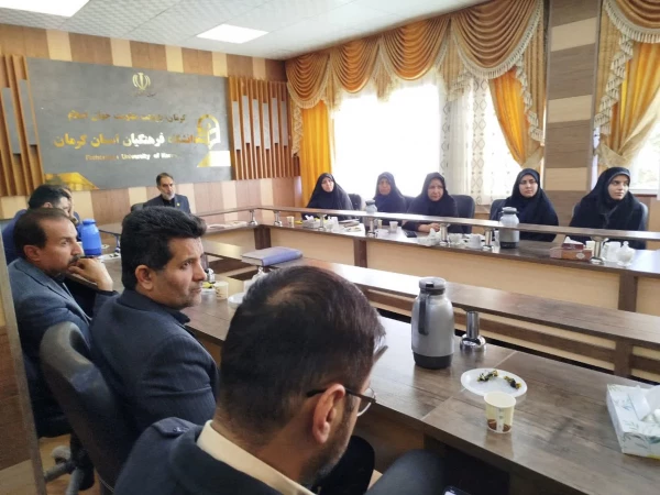 نشست سرپرستان سراهای دانشجویی با رئیس دانشگاه فرهنگیان استان کرمان  3