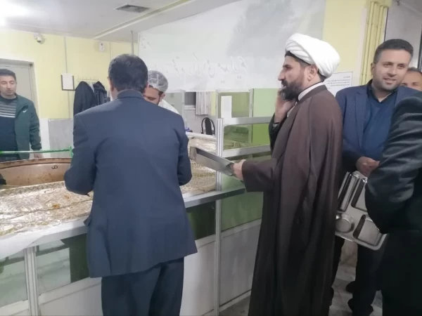 بازدید رئیس دانشگاه از خوابگاه دانشجویی پردیس خواجه نصیرالدین طوسی  3