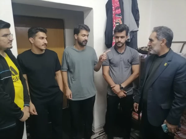 بازدید رئیس دانشگاه از خوابگاه دانشجویی پردیس خواجه نصیرالدین طوسی  8