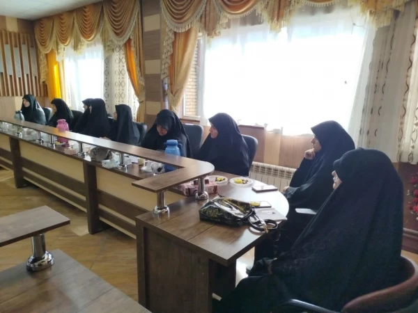 ۱۶آذر روز تجلیل از دانشجو میباشد. 4