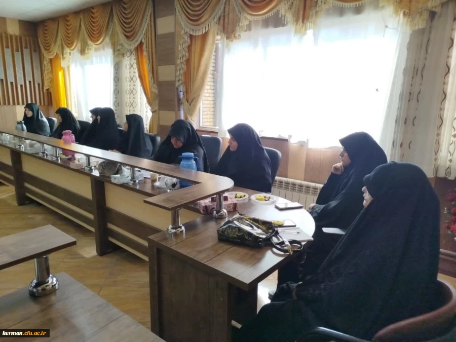 ۱۶آذر روز تجلیل از دانشجو میباشد. 4