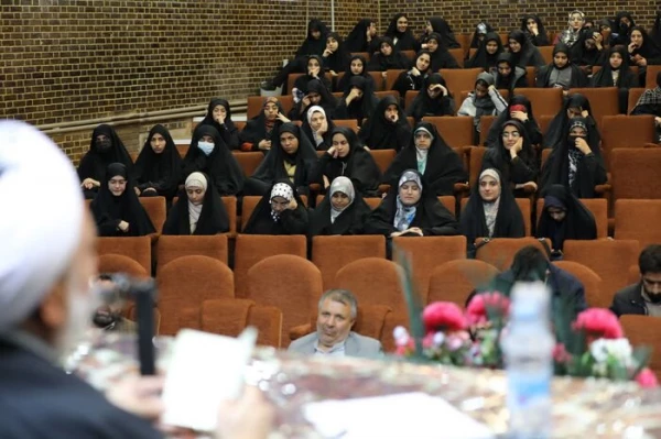 قاضی القضات کرمان میهمان دانشجومعلمان دانشگاه فرهنگیان کرمان 2