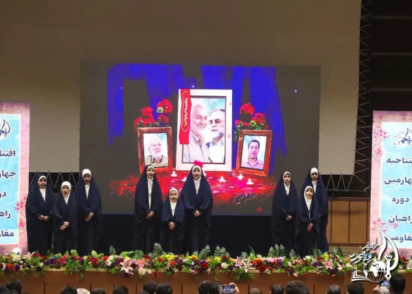 شبی خاطره انگیز همراه با دانشجو معلمان شرکت کننده اردوی راهیان مقاومت در دانشگاه فرهنگیان کرمان 2