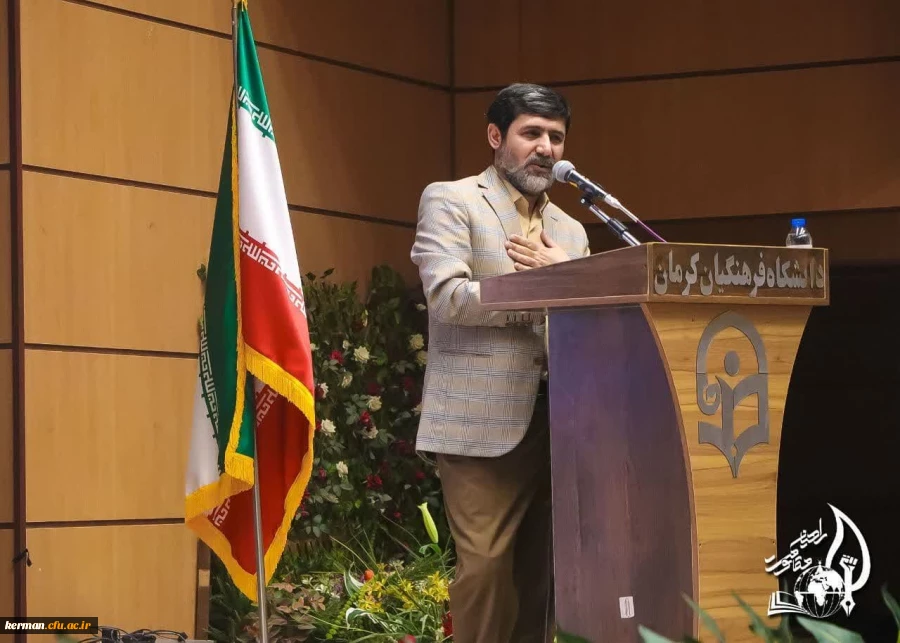 شبی خاطره انگیز همراه با دانشجو معلمان شرکت کننده اردوی راهیان مقاومت در دانشگاه فرهنگیان کرمان 4