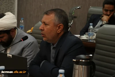 دکتر یعقوبی معاون هماهنگی و مسئول بسیج اساتید دانشگاه فرهنگیان استان کرمان:

باید با تربیت نسل جدید انقلابی، انتقام مجاهد شهید حاج قاسم سلیمانی گرفته شود