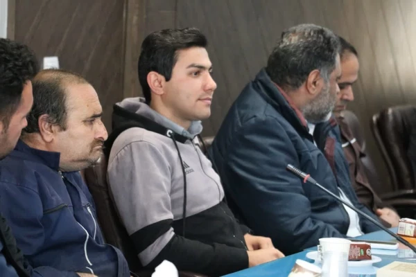 نشست صمیمی مسئولین دانشگاه فرهنگیان کرمان با عوامل اجرایی حوزه امور عمومی دانشگاه  4