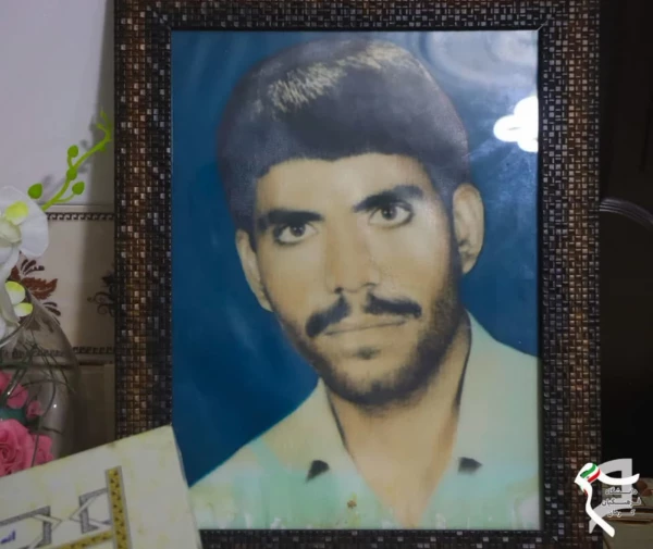 دیدارخادمین وکادر اجرایی راهیان نور دانشگاه فرهنگیان استان کرمان با خانواده شهید رنجبر  4